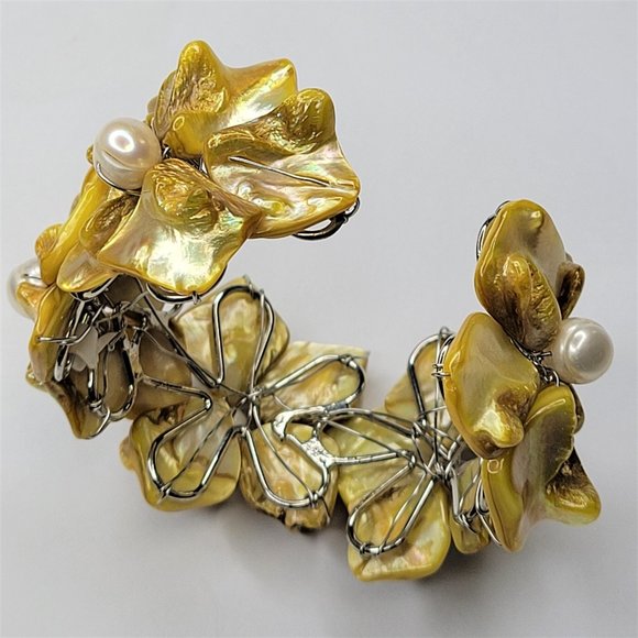 Yellow Shell and Pearl Adjustable Cuff Bracelet Bangle - NEW - Picture 5 of 13